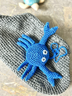 Blue Crab Big Clutch